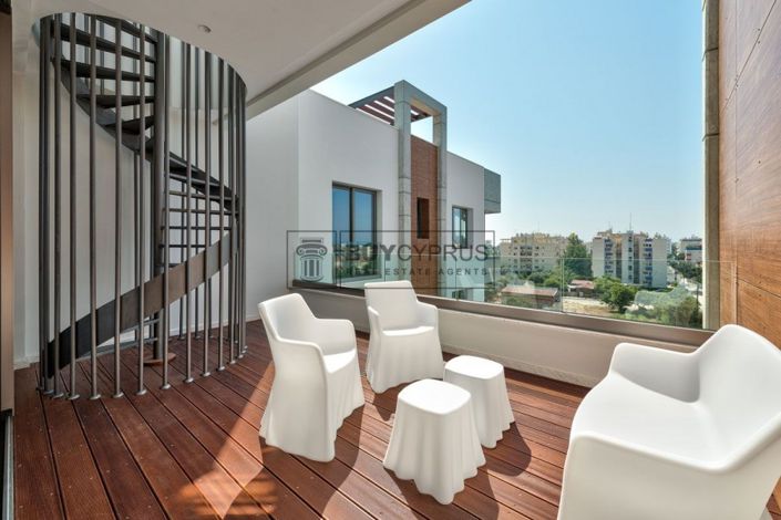 Image No.14-3 Bed Apartment for sale