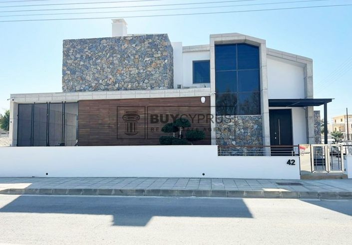 Image No.19-3 Bed Villa for sale