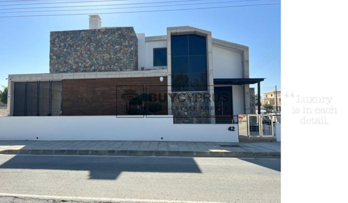 Image No.21-3 Bed Villa for sale