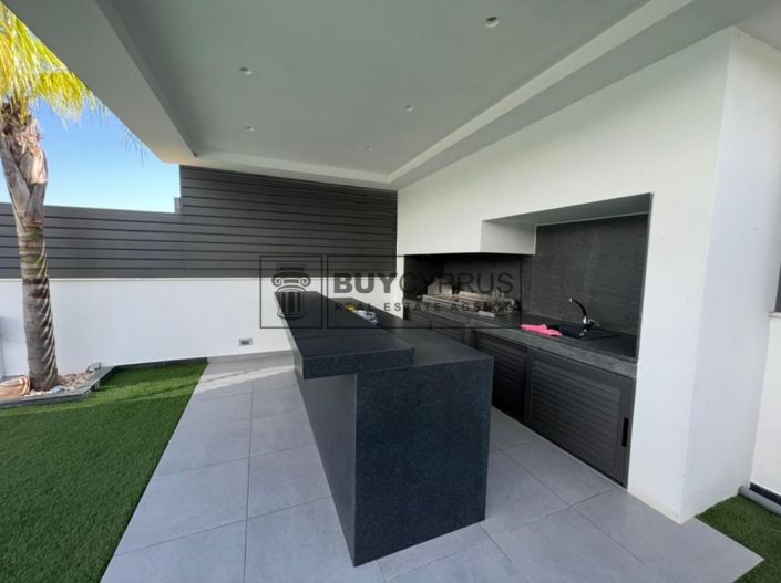 Image No.4-3 Bed Villa for sale