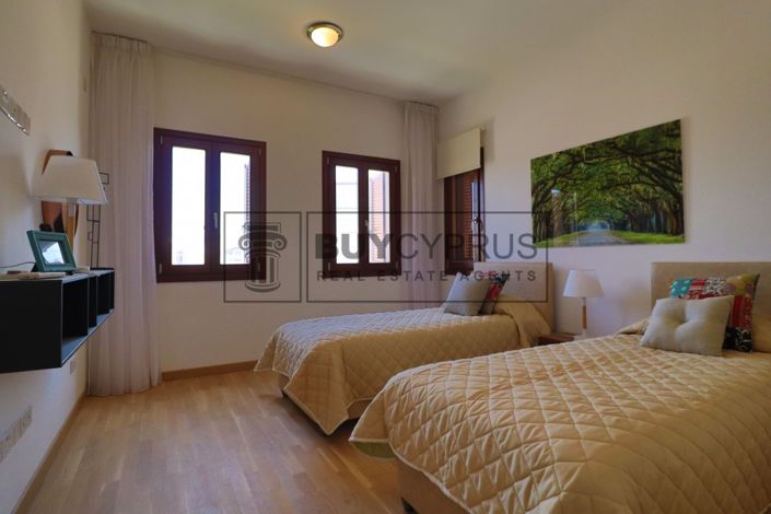 Image No.13-2 Bed Apartment for sale