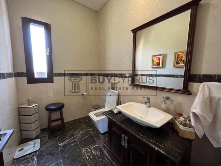 Image No.14-Villa de 7 chambres à vendre à Emba