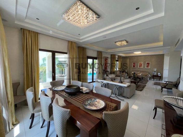 Image No.8-Villa de 7 chambres à vendre à Emba