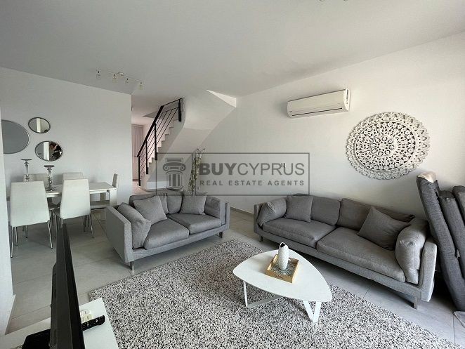 Image No.11-3 Bed Property for sale