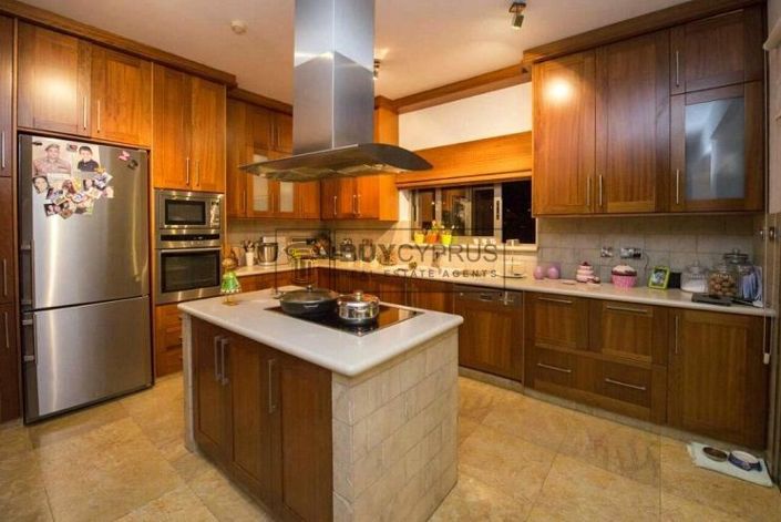 Image No.11-Villa de 5 chambres à vendre à Agios Athanasios