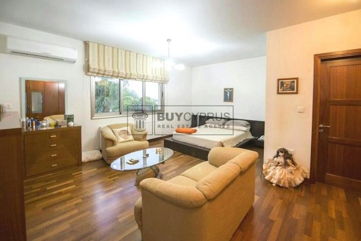 Image No.16-Villa de 5 chambres à vendre à Agios Athanasios