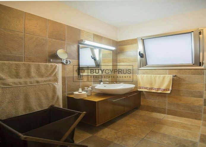 Image No.19-Villa de 5 chambres à vendre à Agios Athanasios