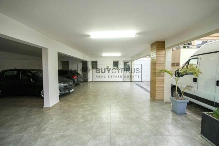 Image No.23-Villa de 5 chambres à vendre à Agios Athanasios