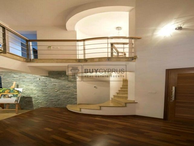 Image No.6-Villa de 5 chambres à vendre à Agios Athanasios