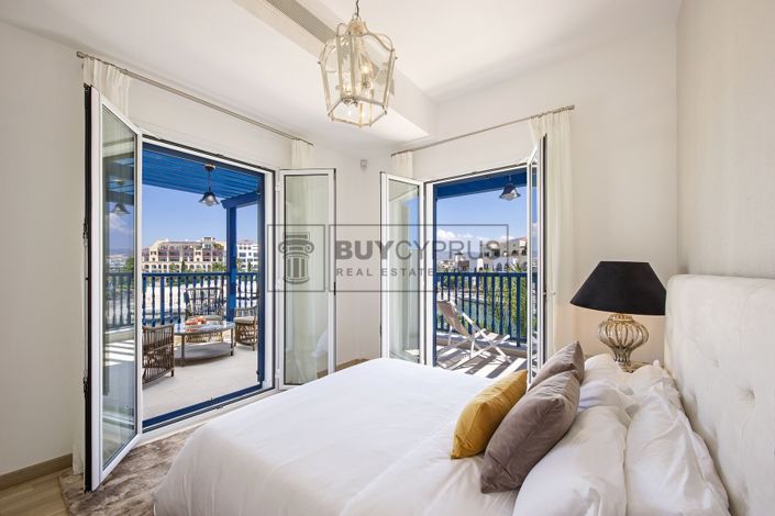 Image No.10-3 Bed Villa for sale