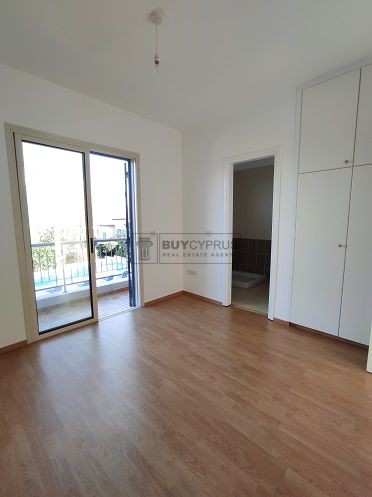 Image No.8-2 Bed Townhouse for sale