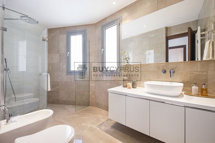 Image No.17-3 Bed Apartment for sale