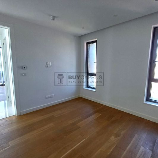 Image No.14-4 Bed Penthouse for sale