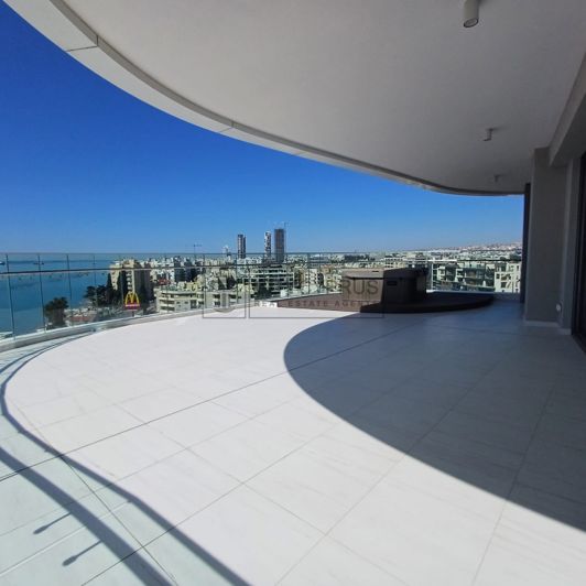 Image No.25-4 Bed Penthouse for sale