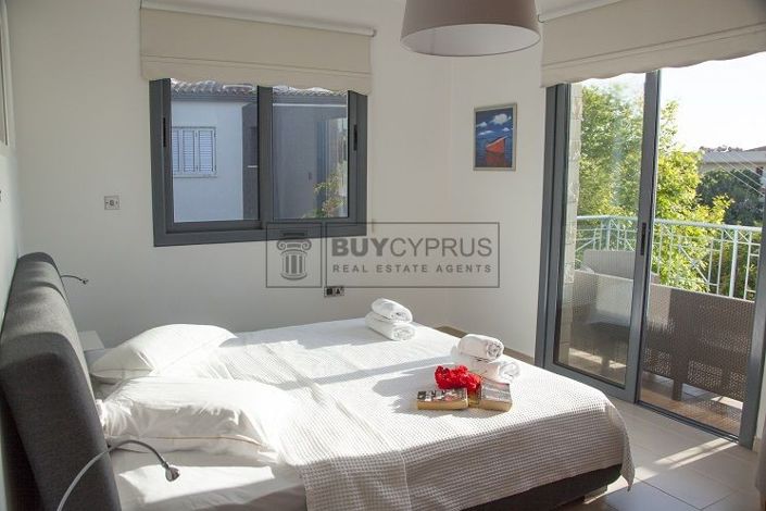 Image No.25-Commercial de 29 chambres à vendre à Kissonerga