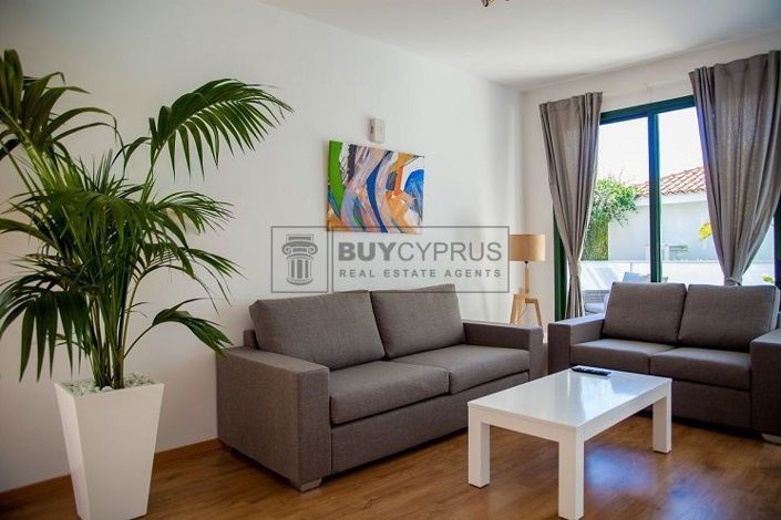 Image No.30-Commercial de 29 chambres à vendre à Kissonerga