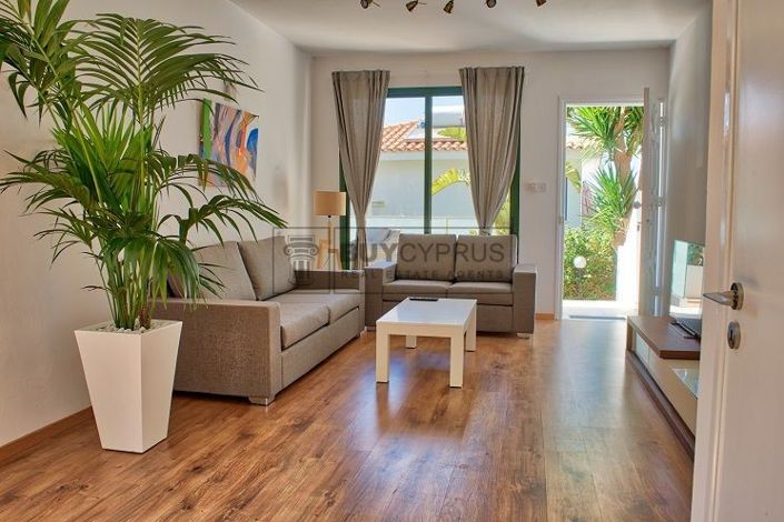 Image No.34-Commercial de 29 chambres à vendre à Kissonerga