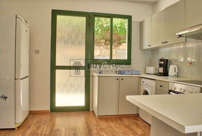 Image No.37-Commercial de 29 chambres à vendre à Kissonerga