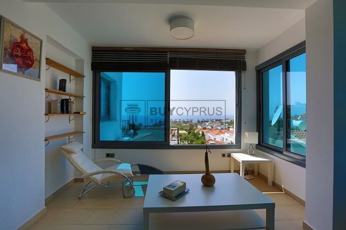 Image No.39-Commercial de 29 chambres à vendre à Kissonerga