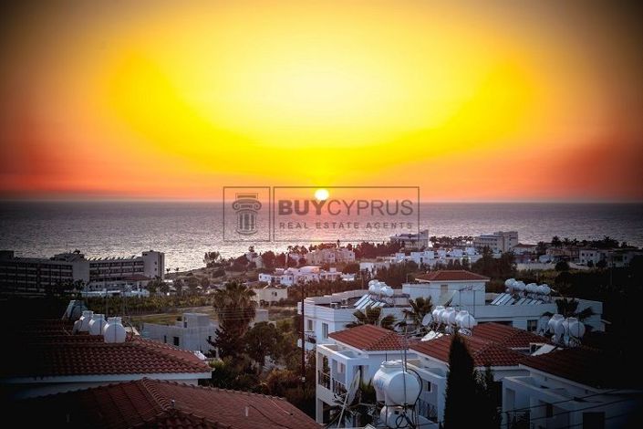 Image No.4-Commercial de 29 chambres à vendre à Kissonerga