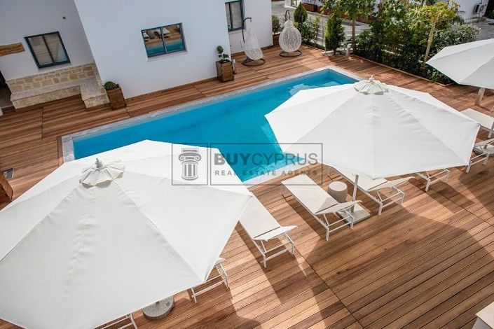 Image No.48-Commercial de 29 chambres à vendre à Kissonerga