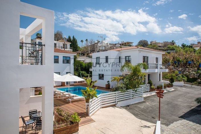 Image No.52-Commercial de 29 chambres à vendre à Kissonerga