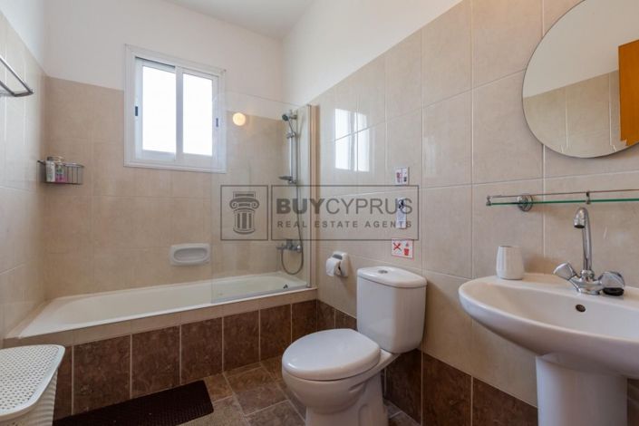 Image No.17-2 Bed Apartment for sale