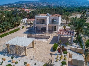 Detached Villa For Sale  in  Sea Caves