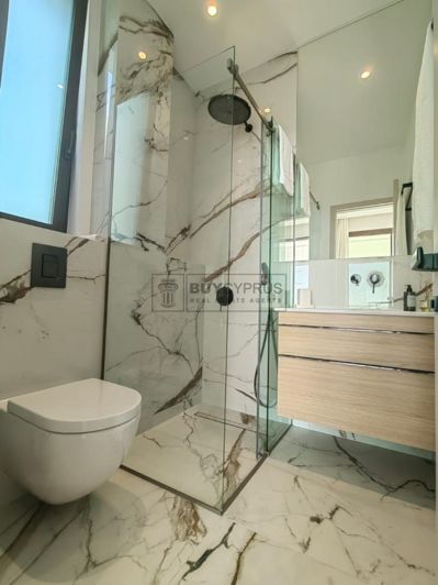 Image No.42-5 Bed Villa for sale