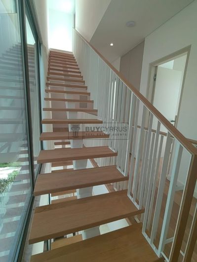 Image No.53-5 Bed Villa for sale