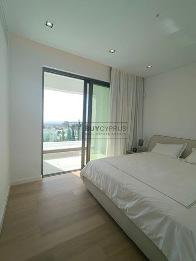 Image No.56-5 Bed Villa for sale