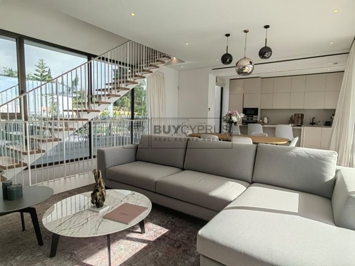 Image No.9-5 Bed Villa for sale