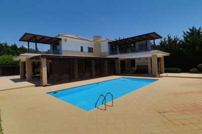 Detached Villa For Sale  in  Aphrodite Hills