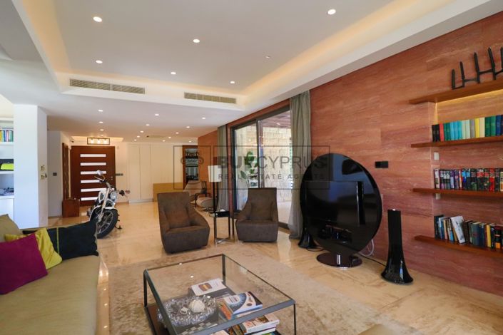 Image No.7-4 Bed Villa for sale