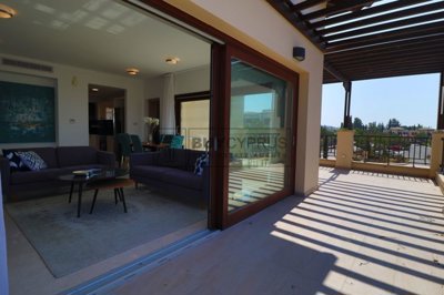 Apartment For Sale  in  Aphrodite Hills