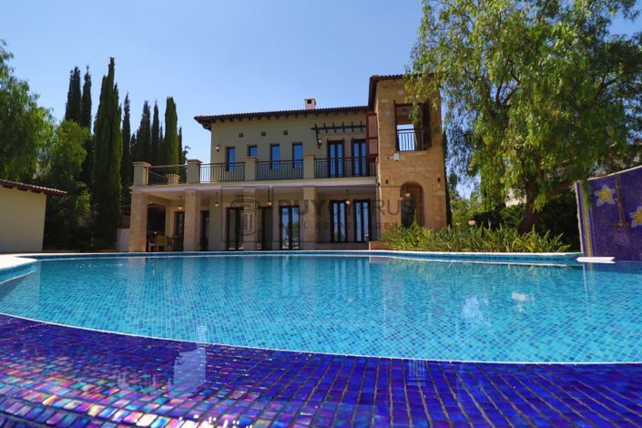 Image No.54-5 Bed Villa for sale