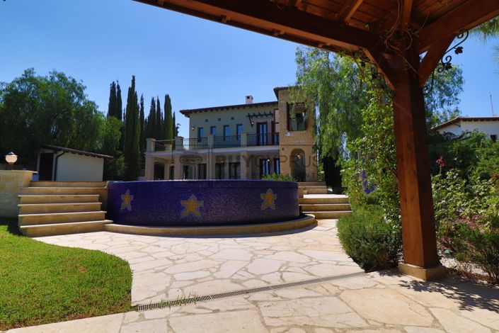 Image No.56-5 Bed Villa for sale