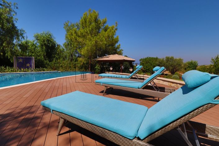 Image No.58-5 Bed Villa for sale