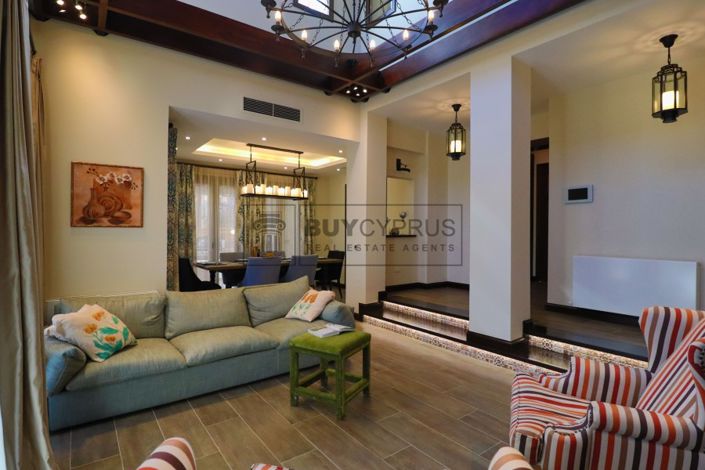 Image No.6-5 Bed Villa for sale