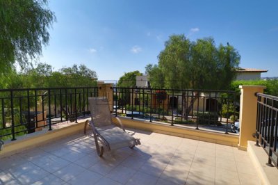 Apartment For Sale  in  Aphrodite Hills