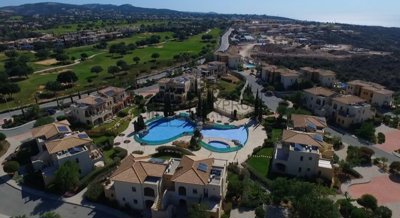 Apartment For Sale  in  Aphrodite Hills