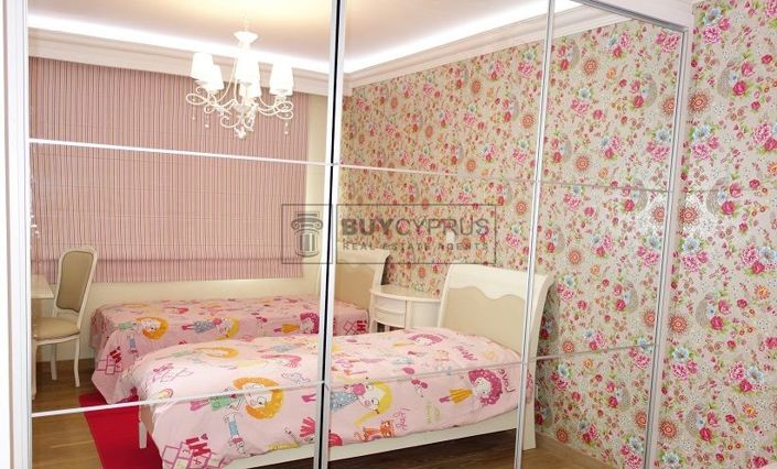 Image No.19-3 Bed Apartment for sale