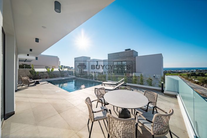 Image No.4-3 Bed Villa for sale