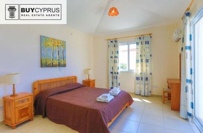 Image No.10-3 Bed Villa for sale