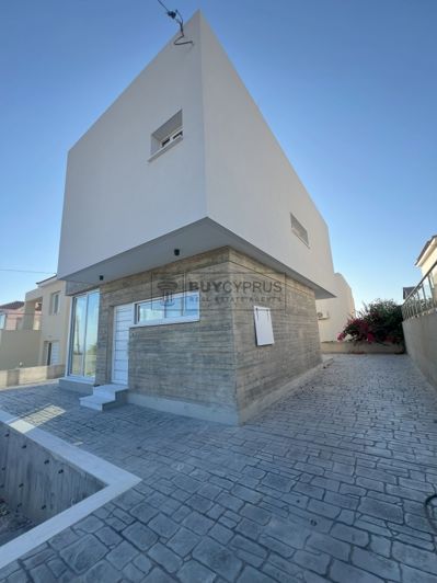 Image No.2-3 Bed Villa for sale