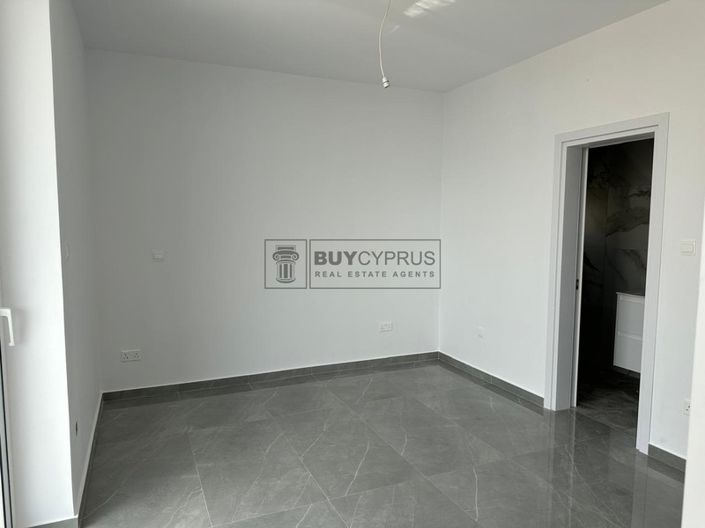 Image No.21-3 Bed Villa for sale