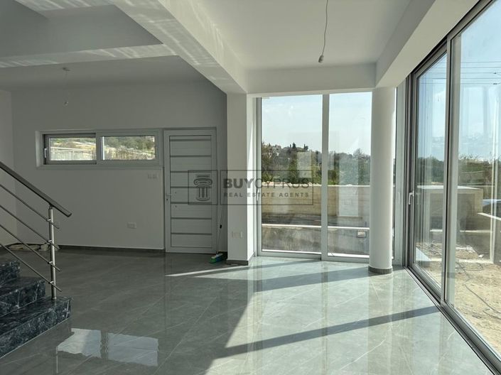 Image No.10-3 Bed Villa for sale