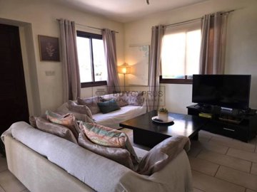 Detached Villa For Sale  in  Chlorakas