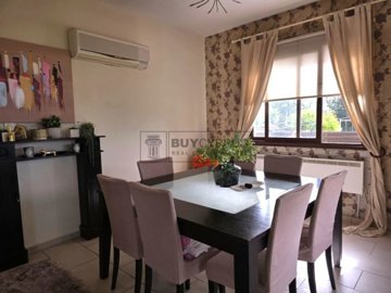 Detached Villa For Sale  in  Chlorakas