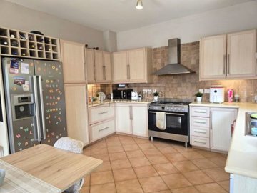 Detached Villa For Sale  in  Chlorakas